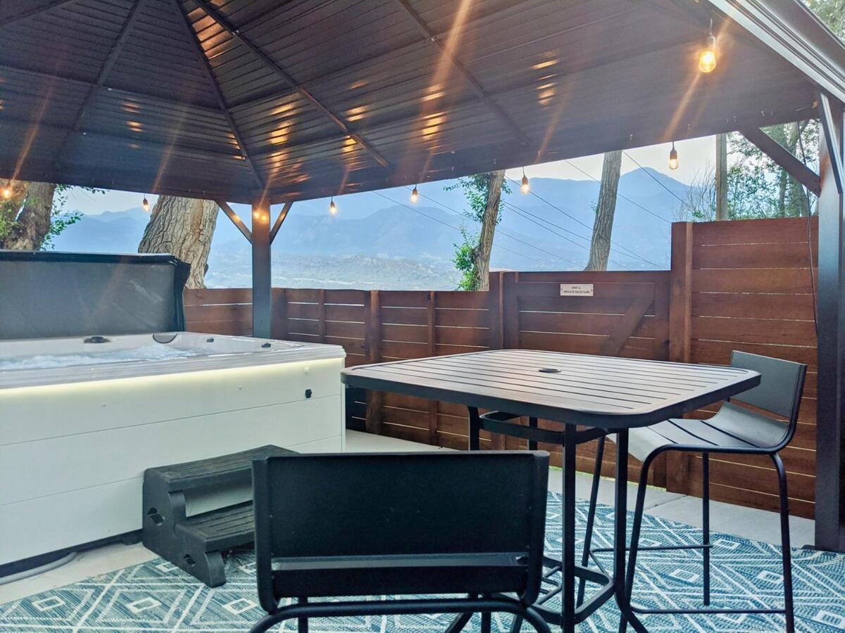 Kings Overlook Hot Tub W Pikes Peak Views Colorado Springs Eksteriør bilde